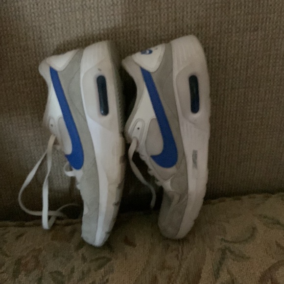 Nike Air Max Boys. Worn and active running shoes. - Picture 4 of 4